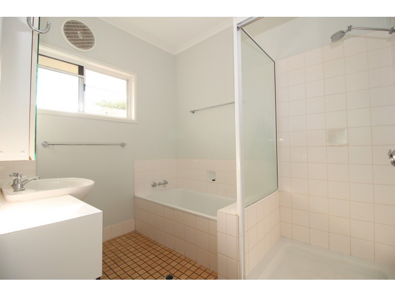 12 Bonython Drive, Emerald QLD 4720