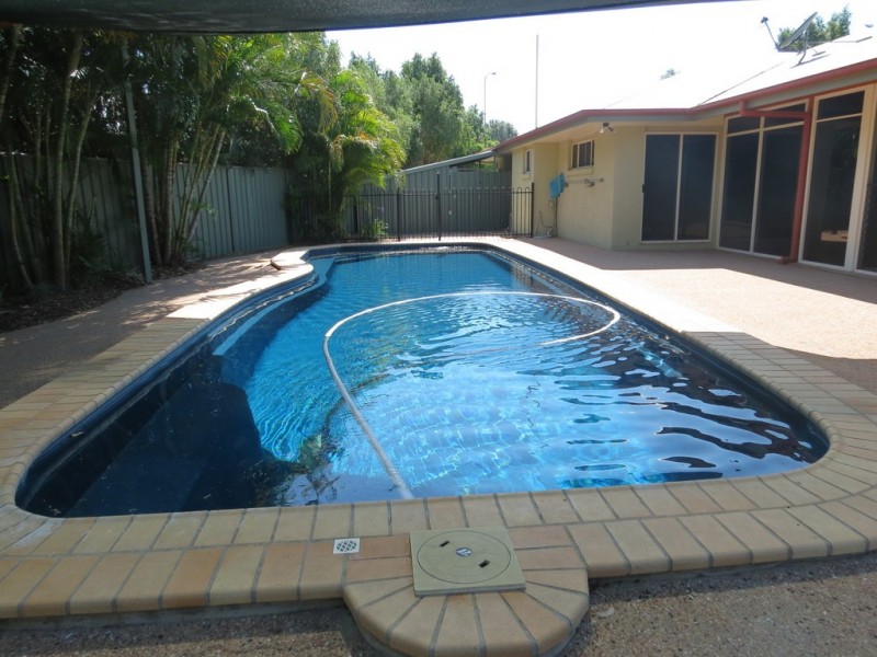 23 Whitchurch Rd, Emerald QLD 4720