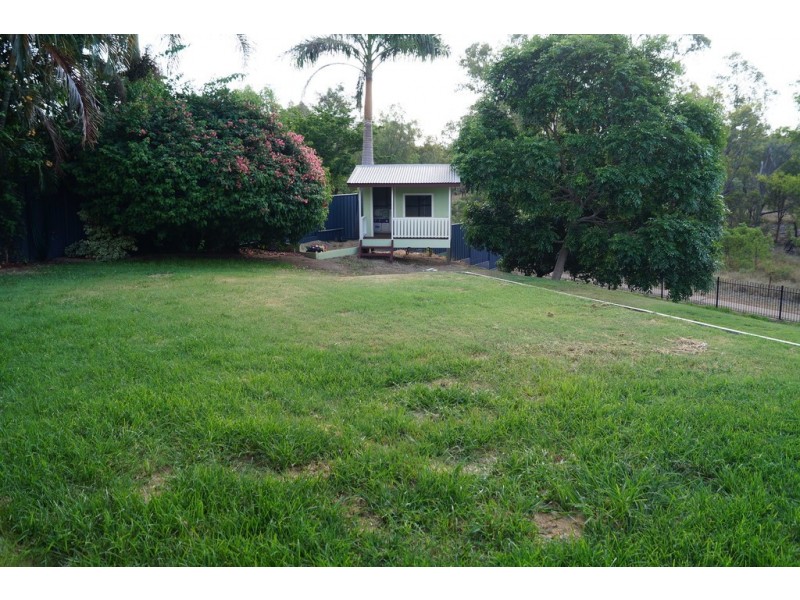 23 Whitchurch Rd, Emerald QLD 4720