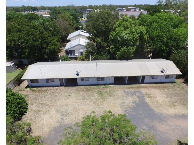 24 Esmond Street, Emerald QLD 4720