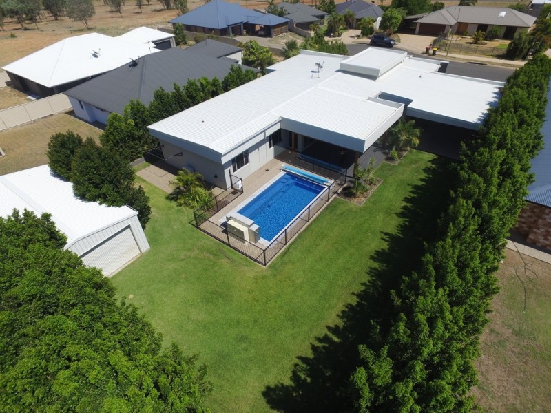 15 Morgan Place, Emerald QLD 4720