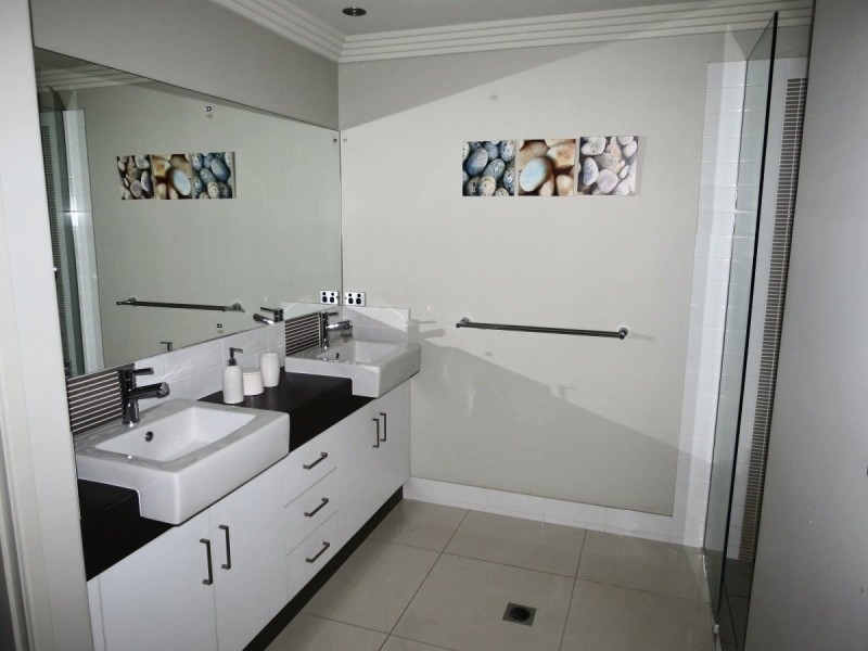 15 Morgan Place, Emerald QLD 4720