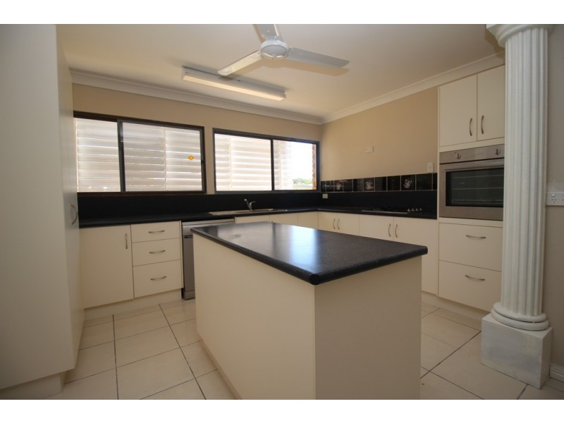 26 Diamond Avenue, Emerald QLD 4720