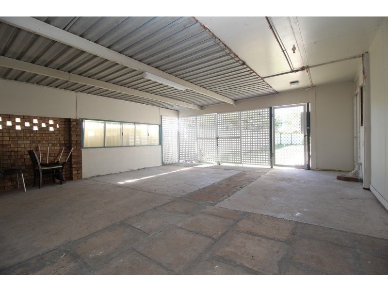 26 Diamond Avenue, Emerald QLD 4720