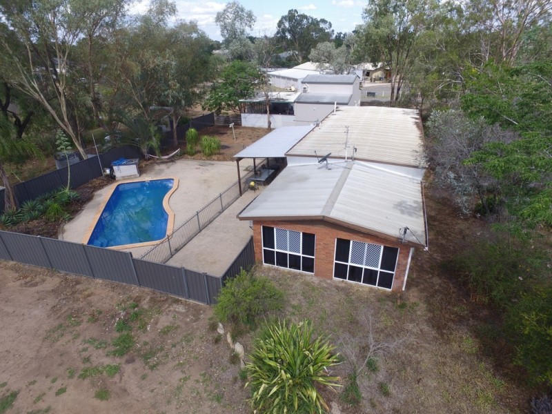 22B Andrews Road, Emerald QLD 4720