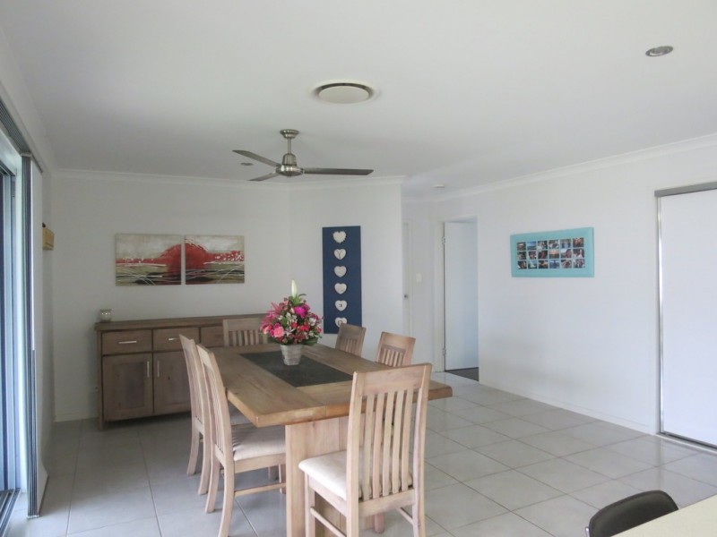 3 Caulfield Pl, Emerald QLD 4720