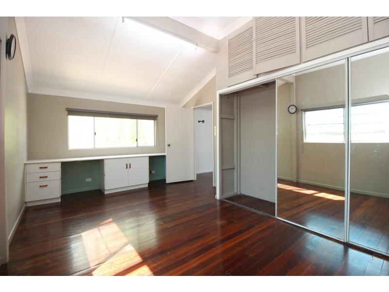 27 Lorraway Street, Emerald QLD 4720