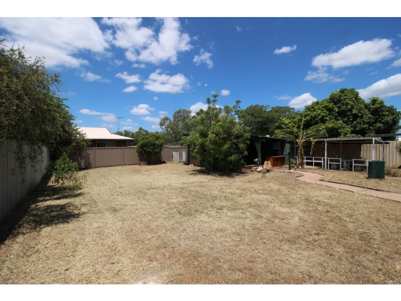 27 Lorraway Street, Emerald QLD 4720