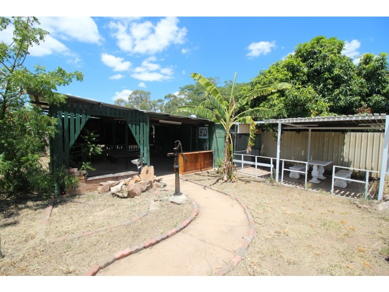 27 Lorraway Street, Emerald QLD 4720