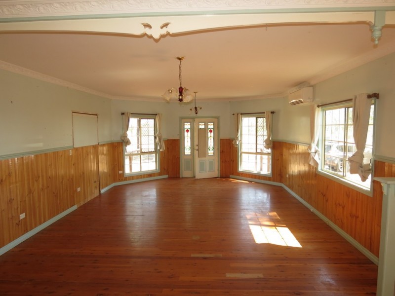 112 Glengallan Road, Emerald QLD 4720