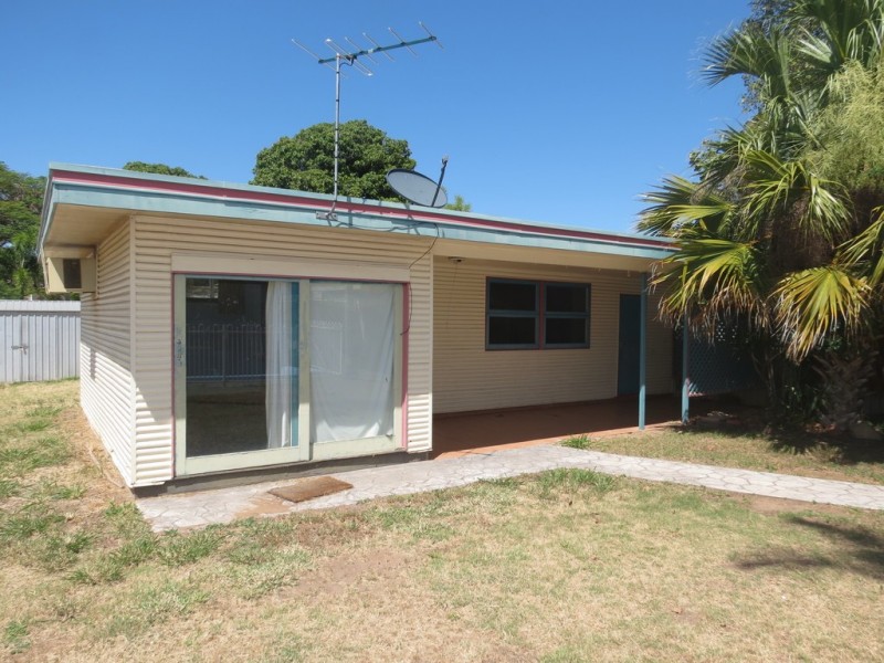 16 Theresa Street, Emerald QLD 4720