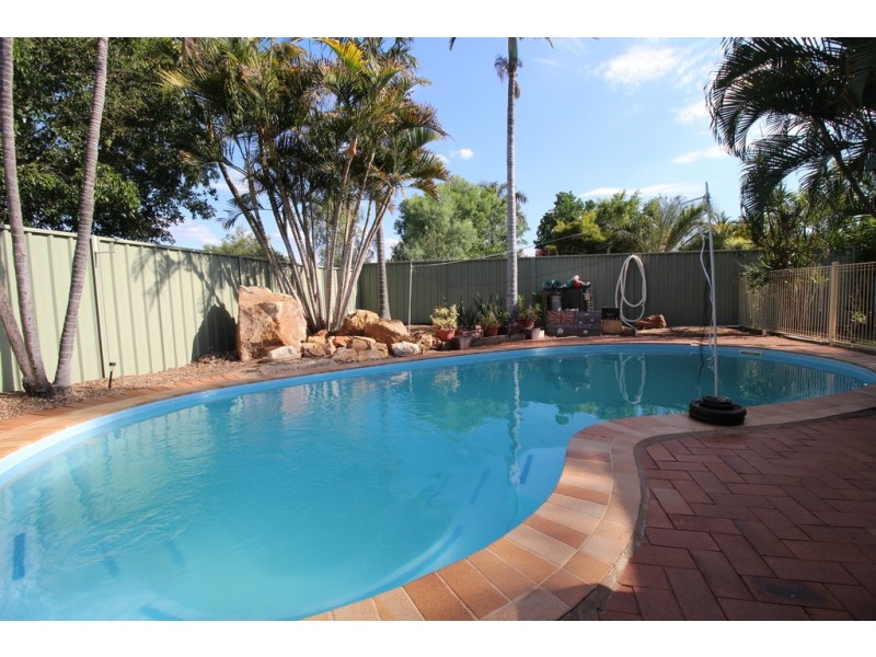 33 Barry Street, Emerald QLD 4720