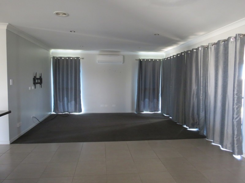 79 Mayfair Drive, Emerald QLD 4720
