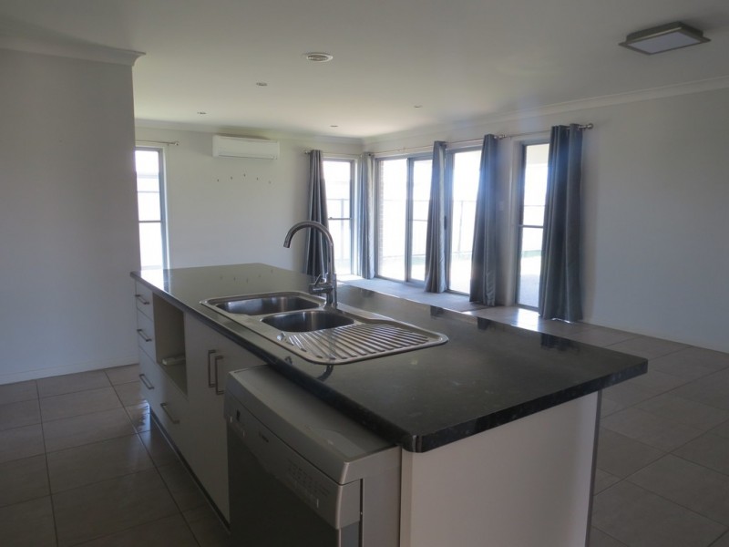79 Mayfair Drive, Emerald QLD 4720