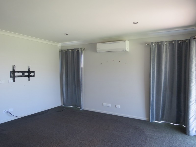79 Mayfair Drive, Emerald QLD 4720