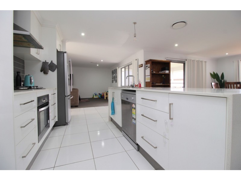 3 Thornton Street, Emerald QLD 4720