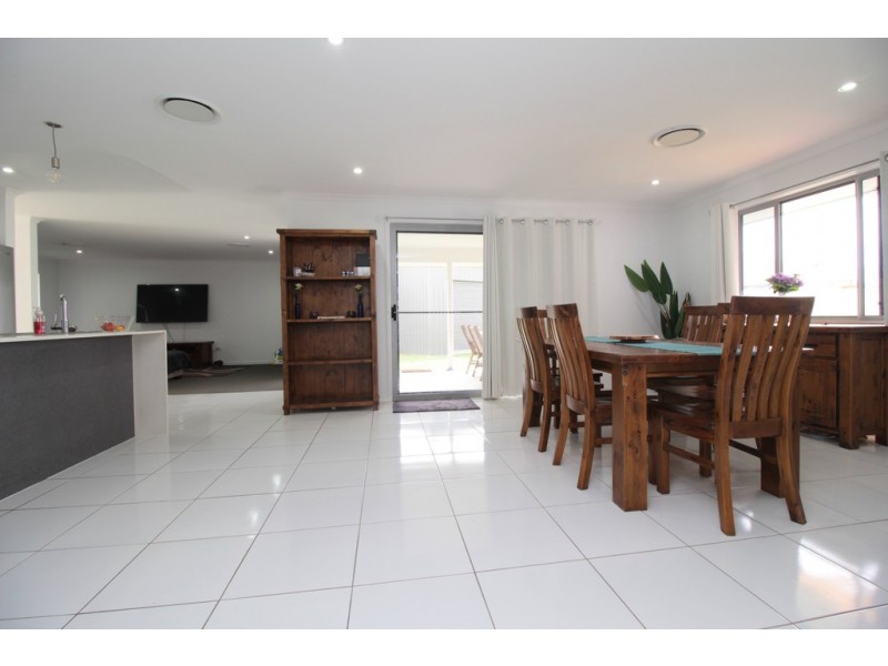 3 Thornton Street, Emerald QLD 4720