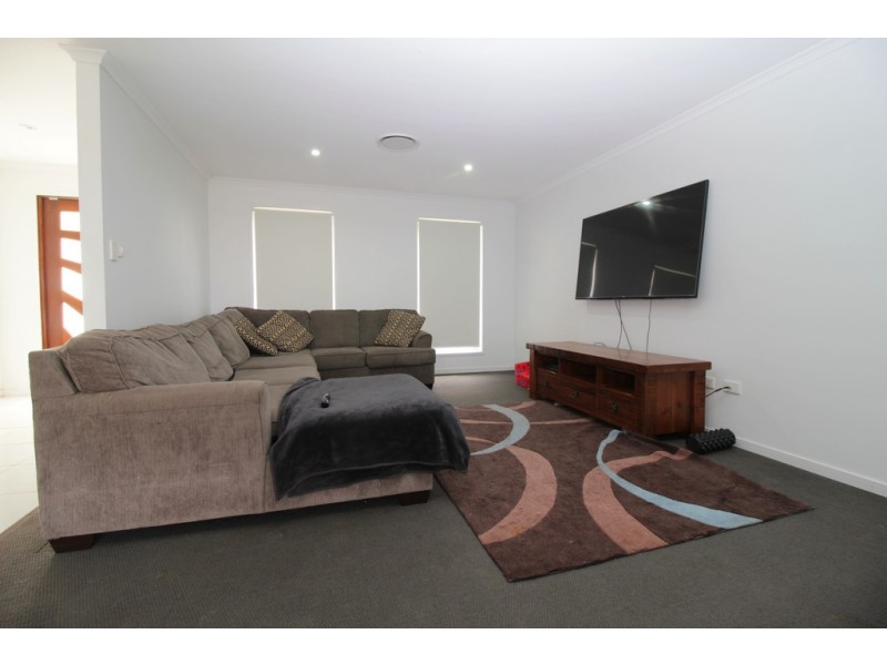 3 Thornton Street, Emerald QLD 4720