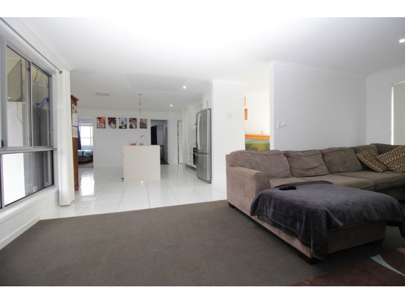 3 Thornton Street, Emerald QLD 4720