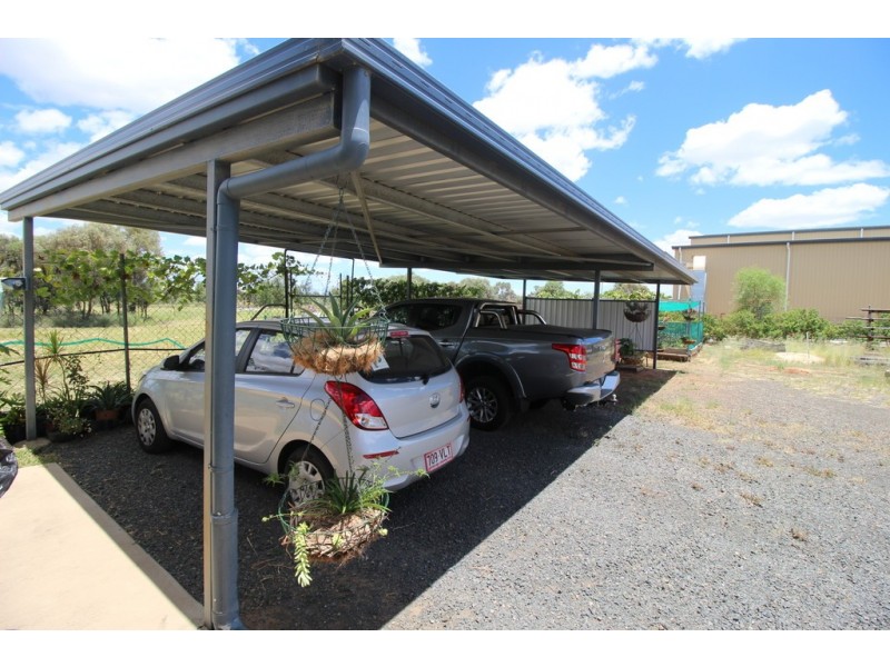 13 Kyle Street, Emerald QLD 4720