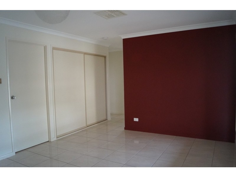 2 Boland Street, Emerald QLD 4720