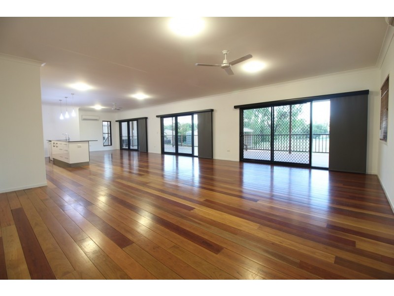 11 Birch Drive, Emerald QLD 4720