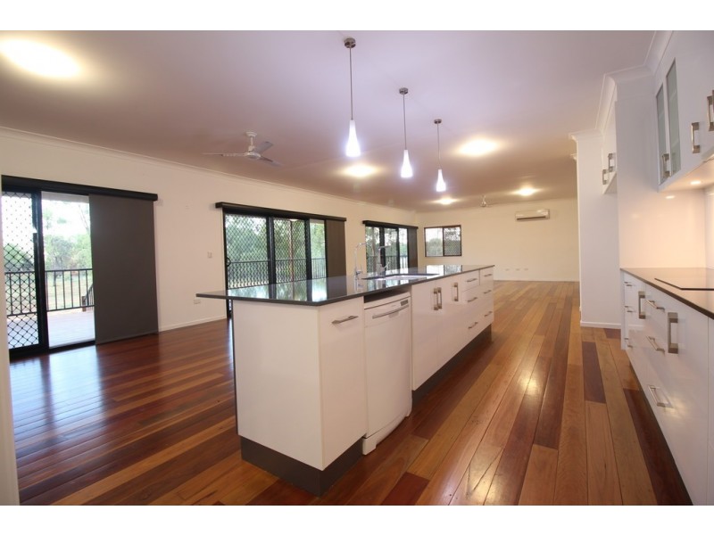 11 Birch Drive, Emerald QLD 4720