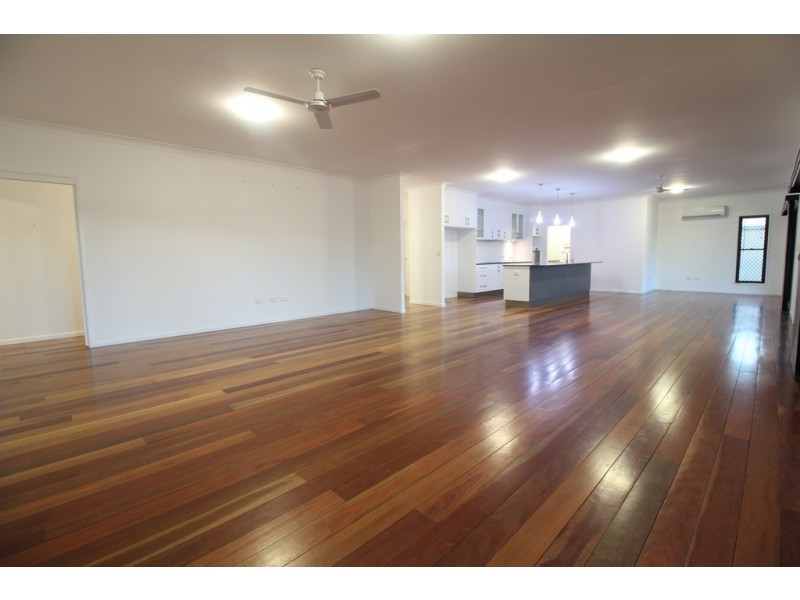 11 Birch Drive, Emerald QLD 4720