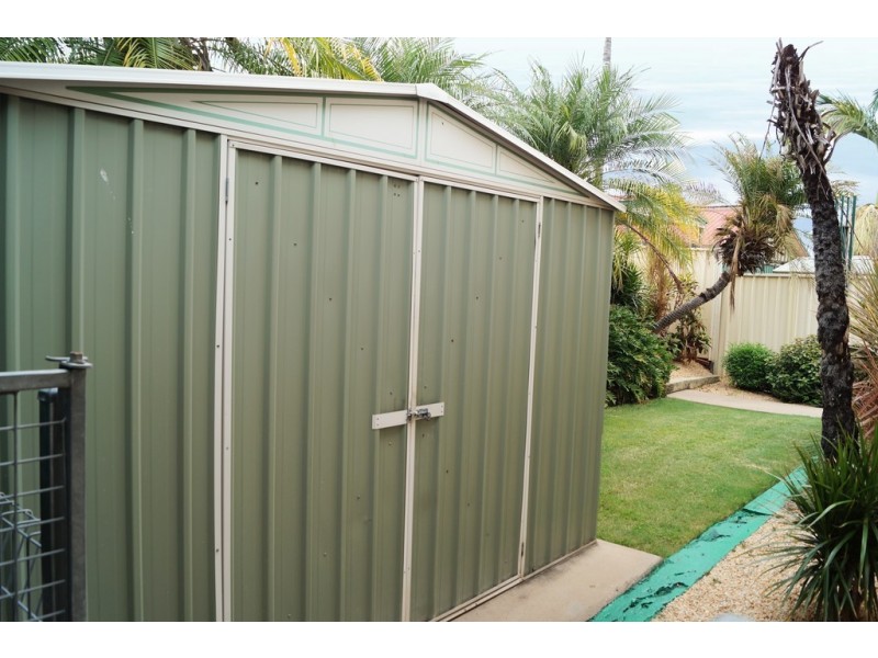 77 Gray Street, Emerald QLD 4720