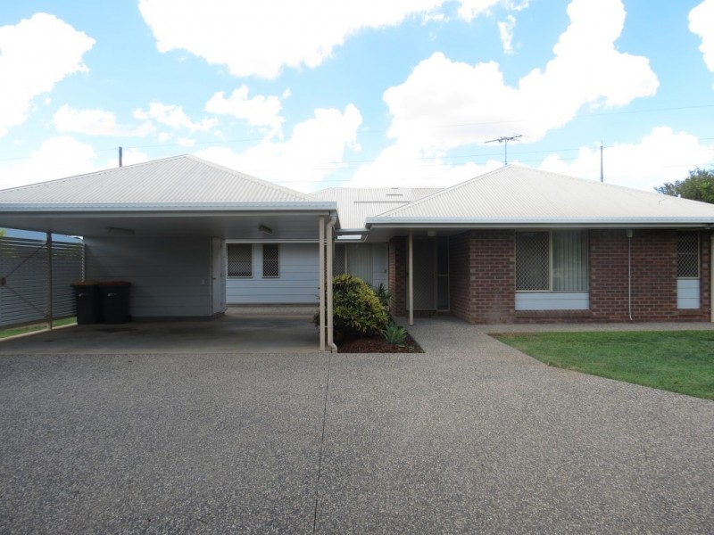 5 Peggy Court, Emerald QLD 4720