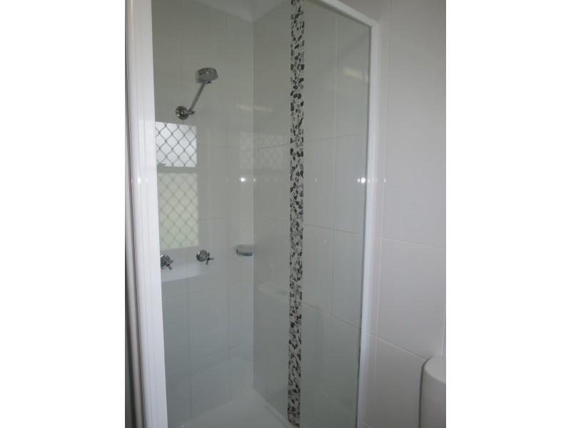 5 Peggy Court, Emerald QLD 4720