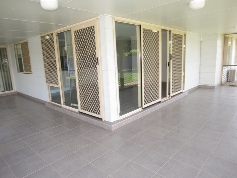 5 Peggy Court, Emerald QLD 4720