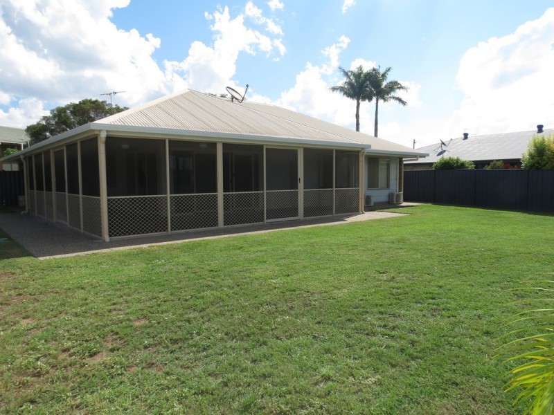 5 Peggy Court, Emerald QLD 4720