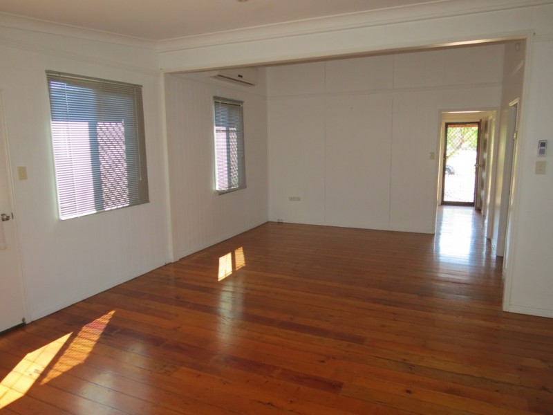 41 Dundas Street, Emerald QLD 4720
