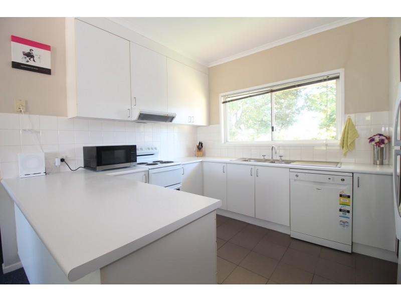 51 Campbell, Emerald QLD 4720