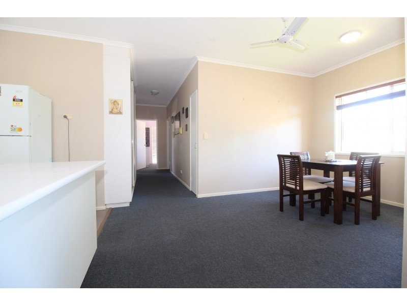 51 Campbell, Emerald QLD 4720