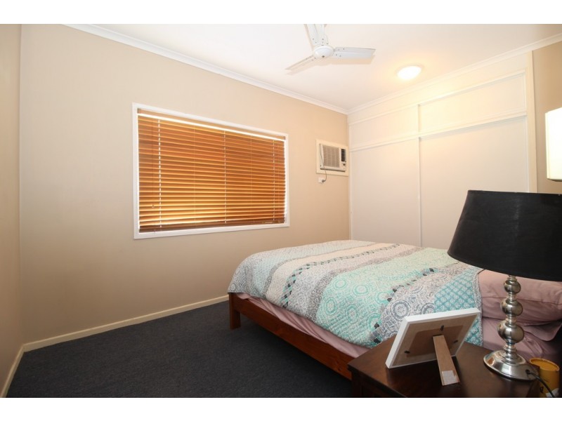 51 Campbell, Emerald QLD 4720