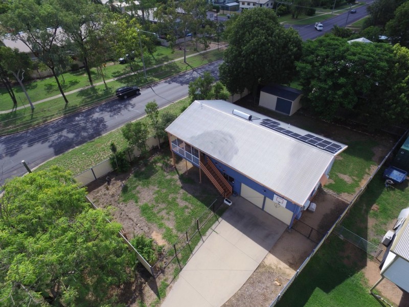 51 Campbell, Emerald QLD 4720