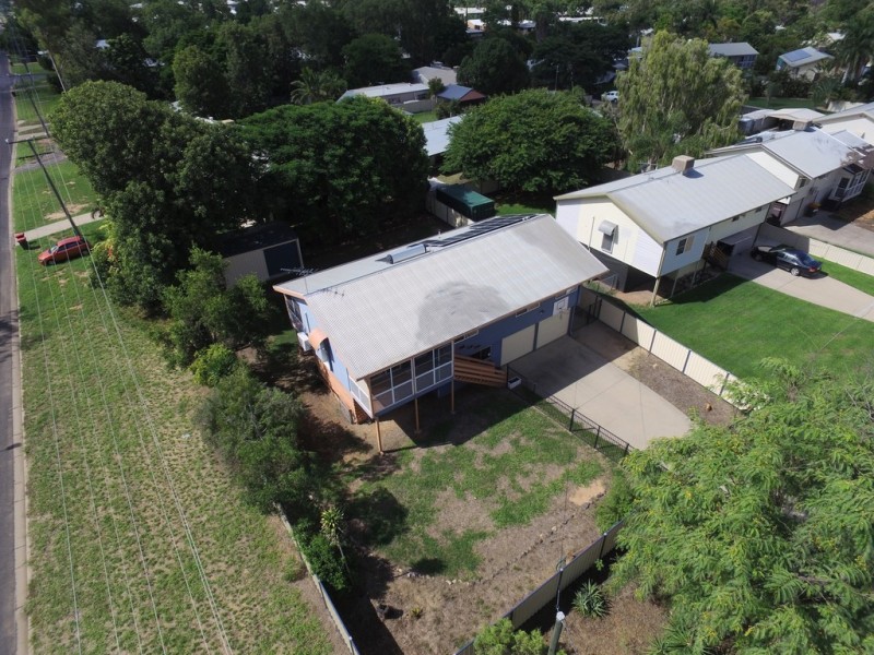 51 Campbell, Emerald QLD 4720