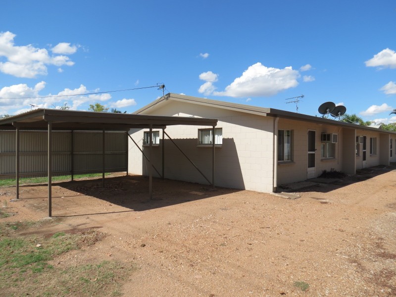 1-3/38 Baker Street, Emerald QLD 4720