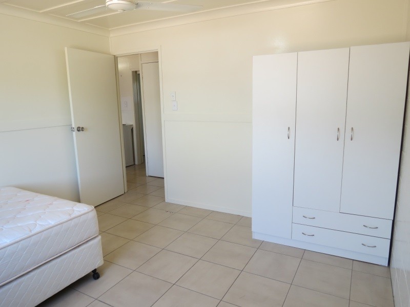 1-3/38 Baker Street, Emerald QLD 4720