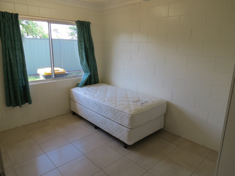 1-3/38 Baker Street, Emerald QLD 4720