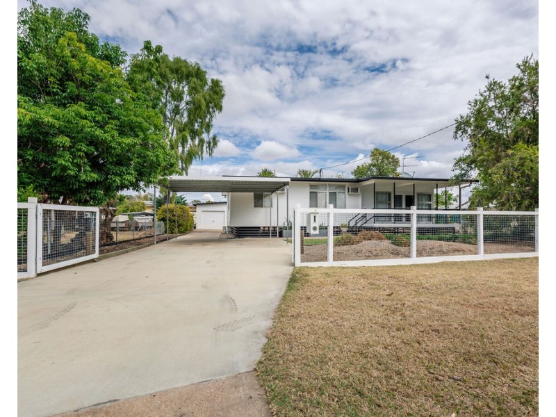 6 Luck Place, Emerald QLD 4720
