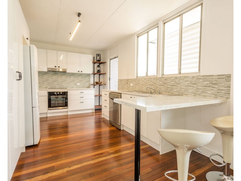 6 Luck Place, Emerald QLD 4720