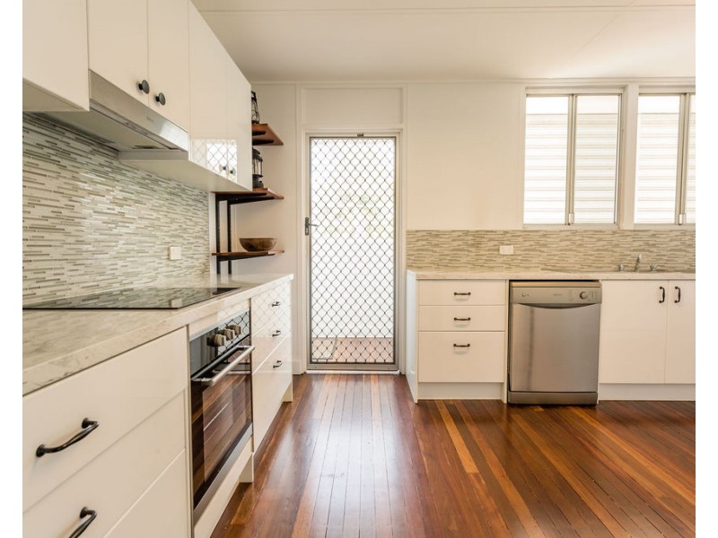 6 Luck Place, Emerald QLD 4720