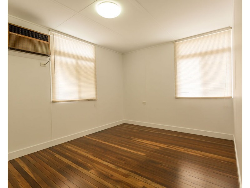 6 Luck Place, Emerald QLD 4720