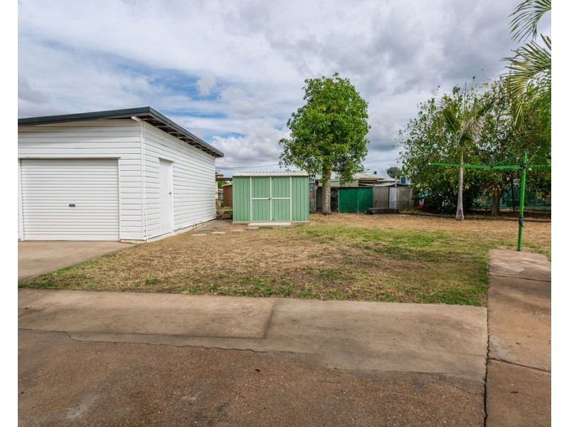 6 Luck Place, Emerald QLD 4720