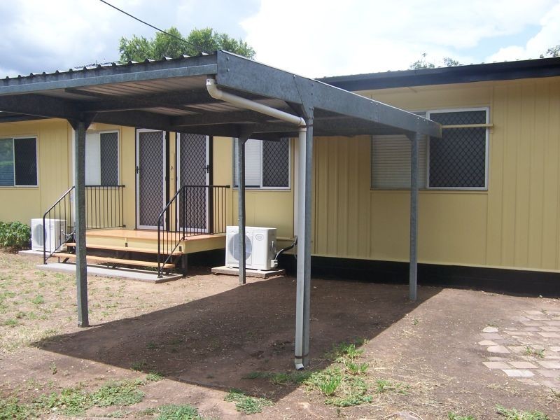 2/122 Hospital Road, Emerald QLD 4720