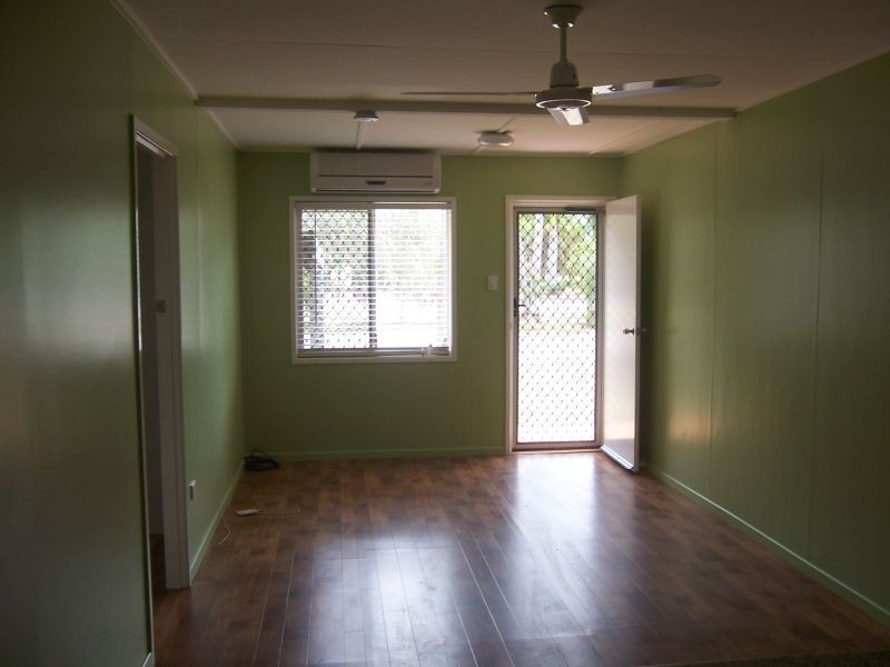 2/122 Hospital Road, Emerald QLD 4720