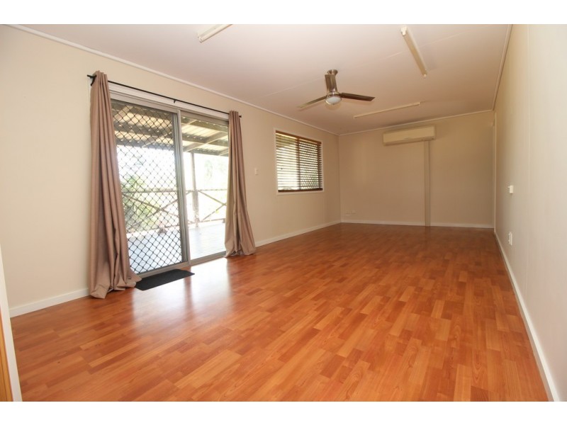 260 Opal Street, Emerald QLD 4720